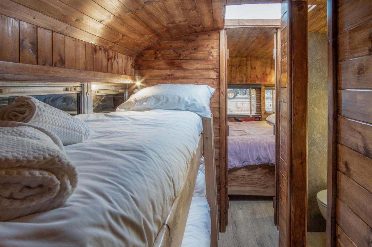 American School Bus - 1 Bedroom - Blossom Farm - Tiers Cross Johnston Екстериор снимка
