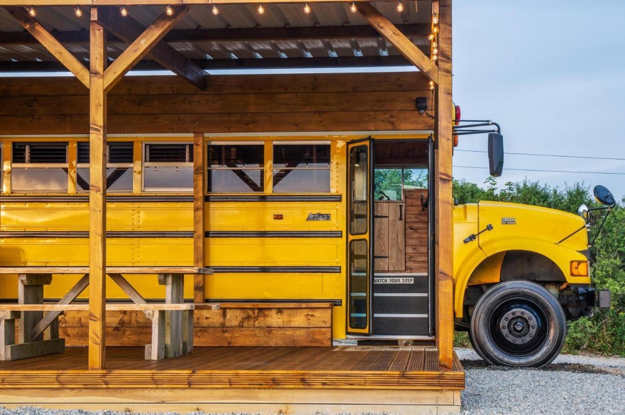 American School Bus - 1 Bedroom - Blossom Farm - Tiers Cross Johnston Екстериор снимка